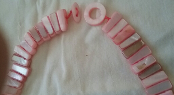 Pink Shell Necklace - Picture 3 of 3